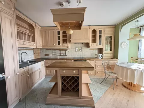 3-к кв. Москва Привольная ул., 65/32 (102.9 м)