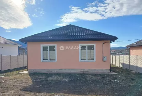 Дом в Крым, Симферопольский район, Добровское с/пос, с. Заречное ул. ...