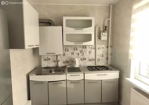 1-комнатная квартира: Калининград, улица Дзержинского, 172 (37 м)