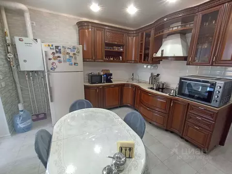 2-к кв. Астраханская область, Астрахань ул. Ахшарумова, 27А (69.0 м)