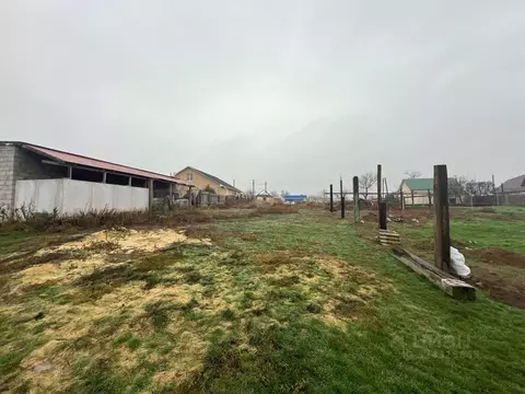 Участок в Волгоградская область, Светлоярский район, ...