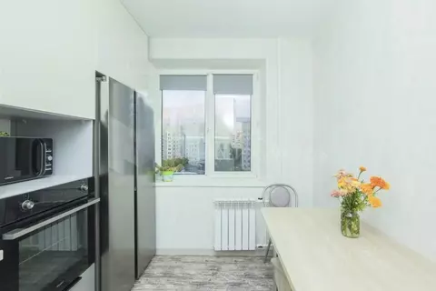 3-к кв. Тюменская область, Тюмень Восточный мкр, ул. Моторостроителей, ...