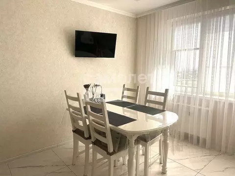 2-к кв. Краснодарский край, Крымск Надежда мкр, ул. Надежды (60.0 м)