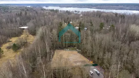 Участок в Ленинградская область, Приозерский район, Мельниковское ...