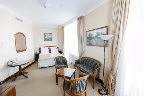 Комната Оренбургская область, Оренбург ул. Красная Площадь, 1Б (27.0 ...