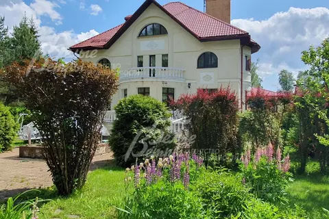 Дом в Москва Лесное озеро кп,  (590 м)