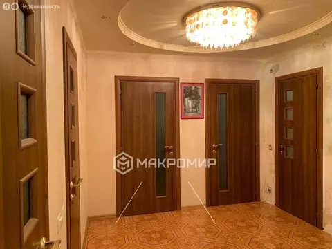 3-комнатная квартира: Санкт-Петербург, проспект Сизова, 12к1 (90.8 м)