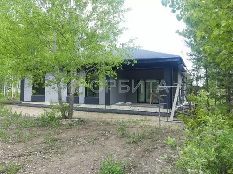 Дом в Тюменская область, Тюменский район, д. Ушакова бул. Центральный ...