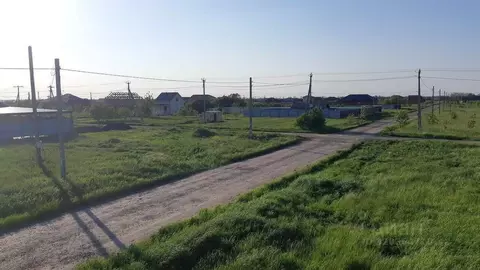 Участок в Краснодарский край, Динской район, Новотитаровская ст-ца  ...