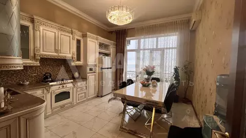 5-к кв. Дагестан, Махачкала ул. Мирзабекова, 35 (220.0 м)