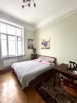 Комната Москва Садовая-Черногрязская ул., 3БС1