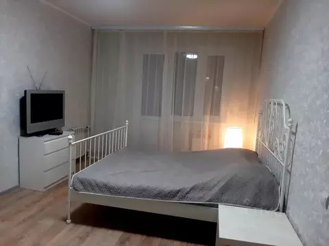 1-к кв. Курская область, Курск просп. Вячеслава Клыкова, 13 (37.3 м)