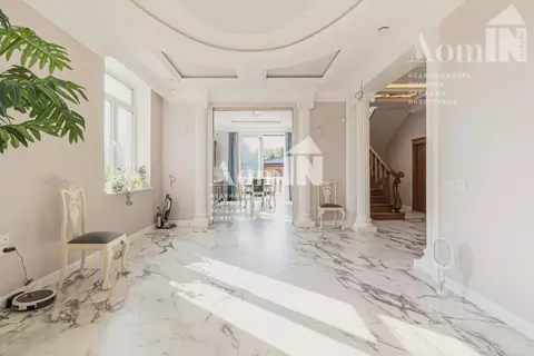 Коттедж в Санкт-Петербург пос. Левашово, просп. Карпова, 70 (320 м)