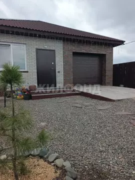 Дом в Хакасия, Усть-Абаканский район, с. Калинино ул. 3-я Строительная ...