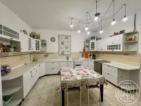 Дом в Ленинградская область, Ломоносовский район, Кипенское с/пос, ...