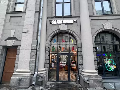 Торговая площадь (73.7 м)