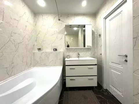 3-к кв. Тюменская область, Тюмень ул. Александра Митинского, 7 (92.6 ...