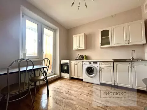 1-к кв. Челябинская область, Челябинск ул. Хариса Юсупова, 54 (32.3 м)