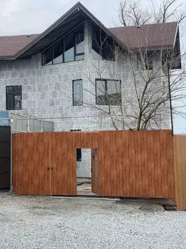 Коттедж в Приморский край, Владивосток ул. 1-я Крутая, 6 (196 м)