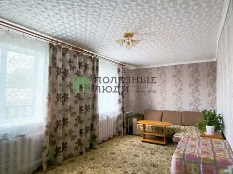 Дом в Орловская область, Покровский район, Верхососенское с/пос, с. ...