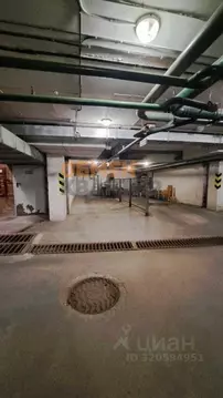 Гараж в Свердловская область, Екатеринбург ул. Павла Шаманова, 8 (25 ...