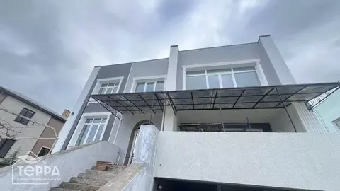 Дом в Крым, Евпатория ул. Надежды, 2 (400 м)