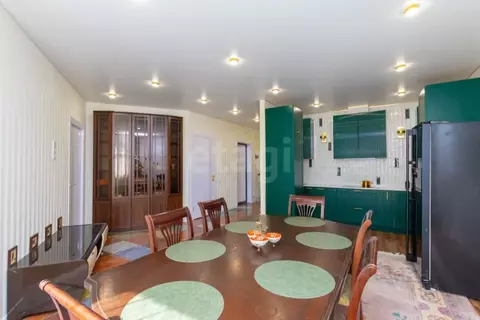 3-к кв. Тюменская область, Тюмень ул. Тимофея Чаркова, 83 (85.0 м)