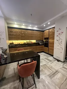 Таунхаус в Московская область, Королев ул. Сосновый Бор, 12с2 (285 м)