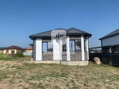 Дом в Саратовская область, Энгельсский район, пос. Новопушкинское ул. ...