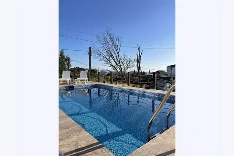 Дом в Краснодарский край, Сочи Миндальная ул., 20/20 (330 м)