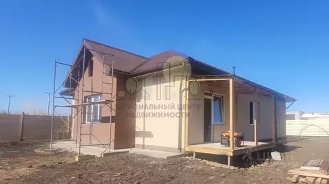 Дом в Иркутская область, Иркутский муниципальный округ, д. Куда пер. ...