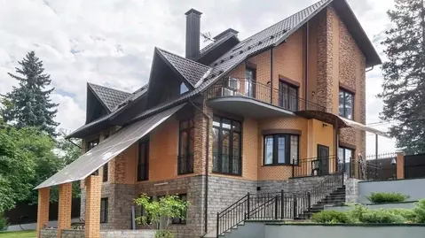 Коттедж в Москва пос. ДСК Мичуринец,  (400 м)