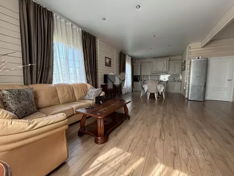 Дом в Ленинградская область, Ломоносовский район, Аннинское городское ...