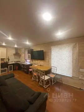 Дом в Иркутская область, Иркутский муниципальный округ, Листвянка рп ...