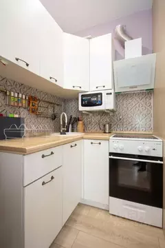 Студия Тюменская область, Тюмень ул. Беляева, 35к2 (30.0 м)