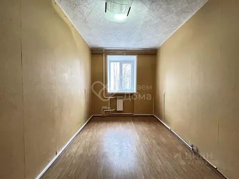 3-к кв. Волгоградская область, Волгоград ул. 50 лет Октября, 28 (55.1 ...