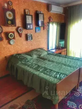 Дом в Крым, Сакский район, с. Уютное ул. Ленина, 33 (200 м)