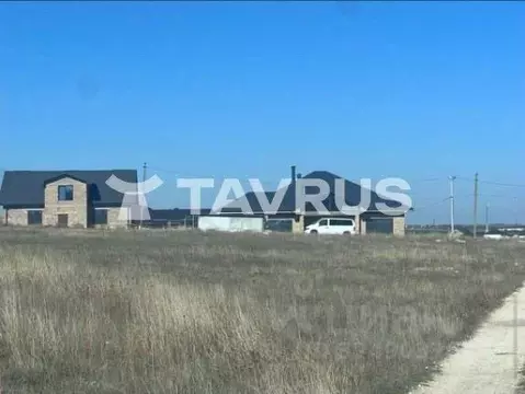 Участок в Крым, Симферопольский район, с. Урожайное ул. Медицинская, ...