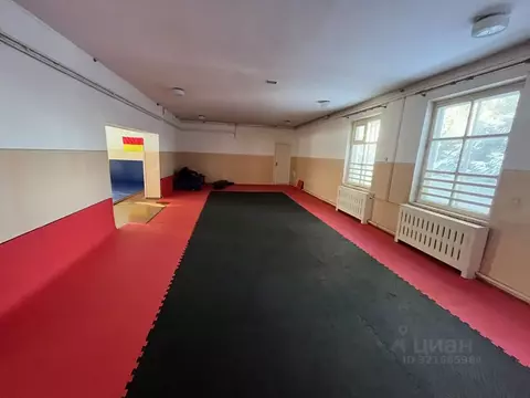 Помещение свободного назначения в Северная Осетия, Заводской пгт ул. ...