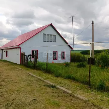 Дом в Башкортостан, Альшеевский район, Аксеновский сельсовет, с. ...