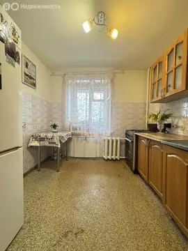 2-комнатная квартира: Челябинск, улица Коммунаров, 25 (52 м)