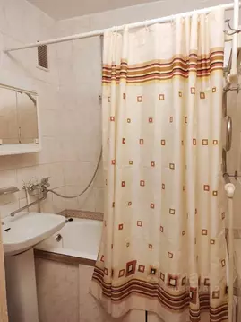 2-к кв. Омская область, Омск Городок Нефтяников мкр, ул. Энергетиков, ...