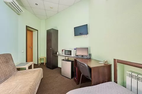 Комната Ленинградская область, Тихвин 1-й мкр, 42 (18.0 м)