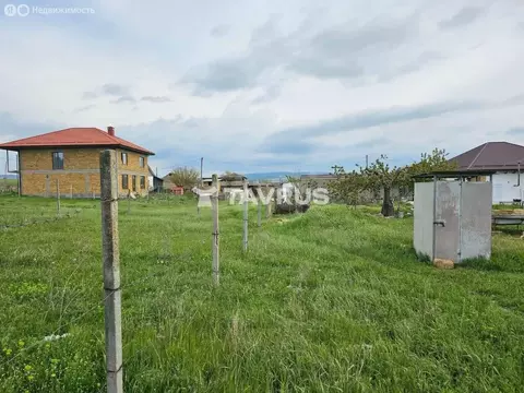 Участок в Бахчисарайский район, Долинненское сельское поселение, село ...