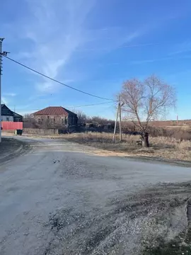 Участок в Саратовская область, с. Воскресенское ул. Вольская, 4 (8.5 ...