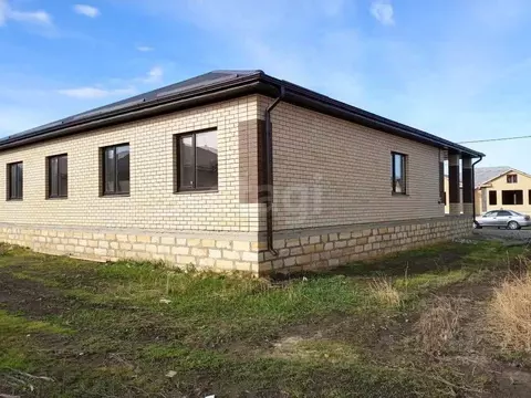 Дом в Ставропольский край, Михайловск Шпаковский район, ул. Михаила ...