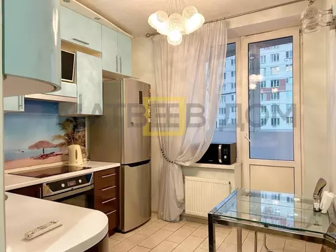 2-к кв. Санкт-Петербург ул. Ворошилова, 29к3 (65.0 м)