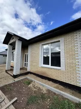 Дом в Саратовская область, Энгельс ул. Прибрежная (93 м)