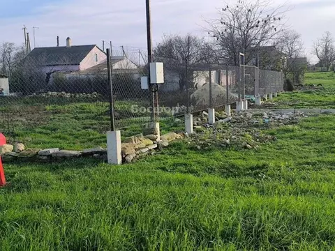 Участок в Крым, Кировский район, с. Владиславовка ул. Степная (8.0 ...