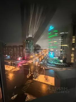 2-к кв. Тюменская область, Тюмень ул. 50 лет Октября, 3/1 (86.3 м)